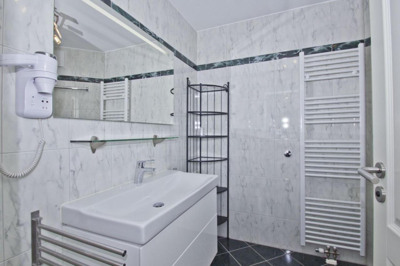 Mit Meerblick Und Balkon, Gratis Nutzung Vom Ahoi Erlebnisbad Und Sauna In Sellin - Meeresblick Fewo 33 Goehren  Eksteriør bilde